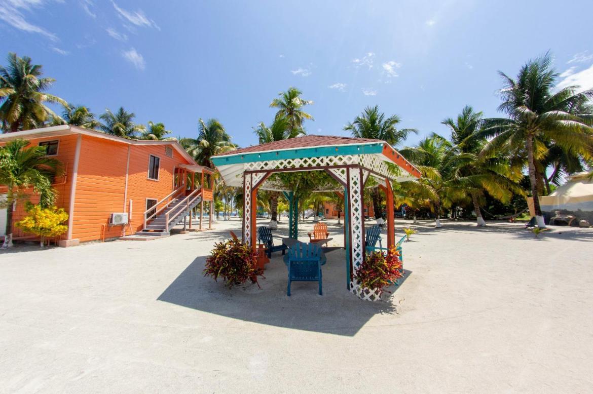 Blue Marlin Beach Resort Dangriga Eksteriør bilde
