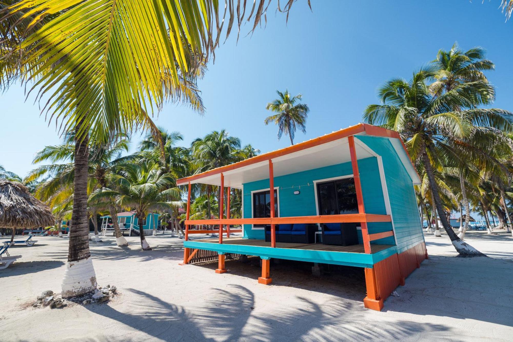 Blue Marlin Beach Resort Dangriga Eksteriør bilde